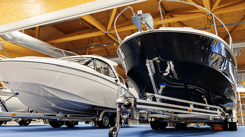 many-small-big-ship-yachts-at-boat-show-exhibition-2025-01-10-05-56-23-utc–